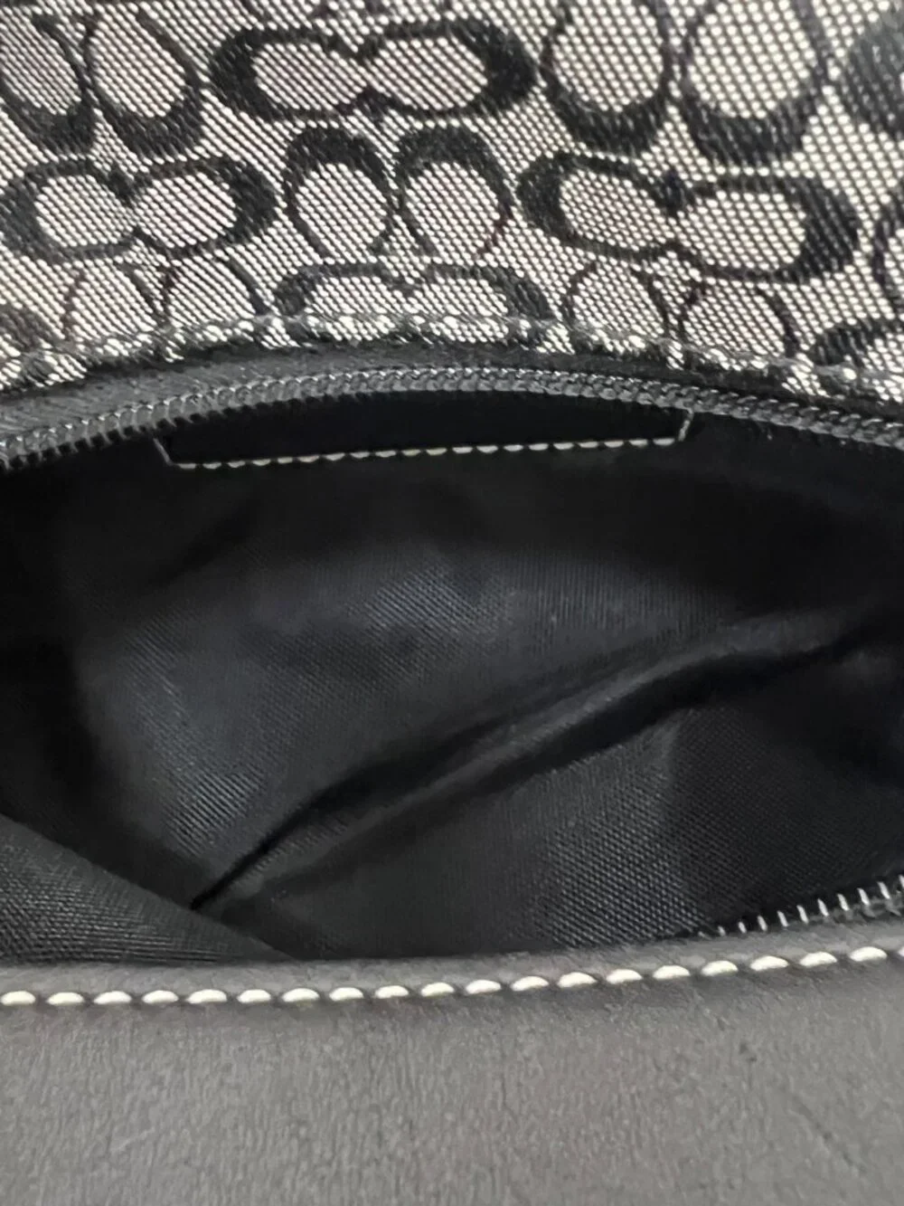 Coach Black Demi Pouch Bag Excellent Condition with Tags